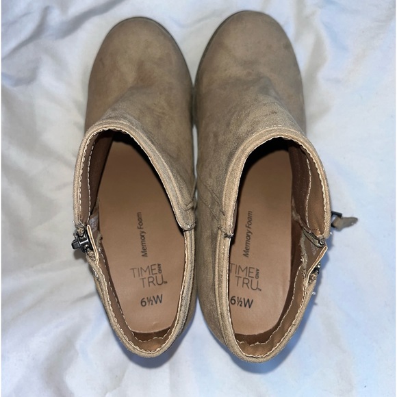 Time & Tru Booties - Picture 4 of 4